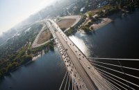 У Києві відкрили рух автотранспорту Південним мостом