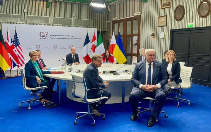 Сибіга закликає країни "Великої сімки" збільшити тиск на Росію