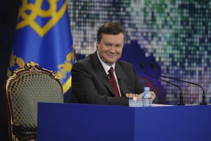 Янукович поздравил работников железных дорог с профессиональным праздником