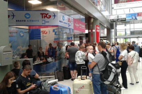 В Киев вернулась часть застрявших в Тунисе украинских туристов