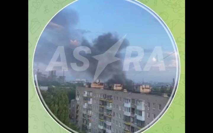 У декількох областях Росії поскаржилися на атаки дронів та вибухи