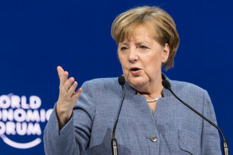 Меркель подчеркнула важность сохранения транзита газа через Украину