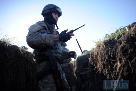 С начала суток боевики восемь раз обстреляли позиции ВСУ на Донбассе