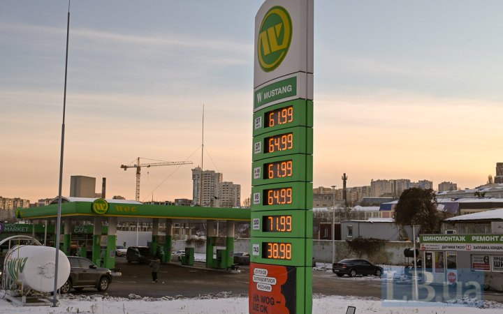 У Раді пояснили причини зростання цін на пальне і обіцяли контролювати відсутність змови