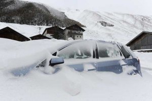 Сильные снегопады в Австрии заблокировали запад страны