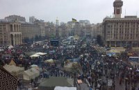 На Майдане Независимости стартовало Народное Вече