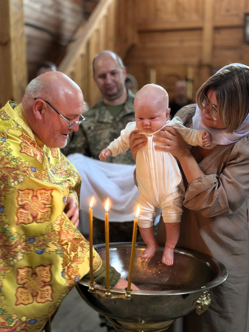 Хрещення в храмі на Хортиці