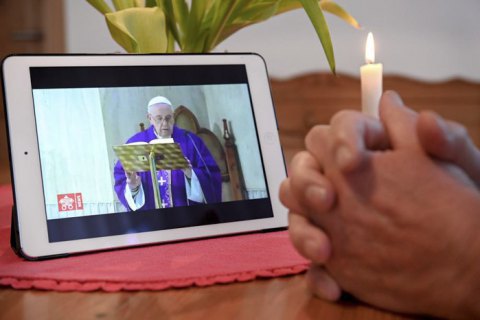 Рождественская служба Папы Римского в этом году пройдет в онлайн-формате