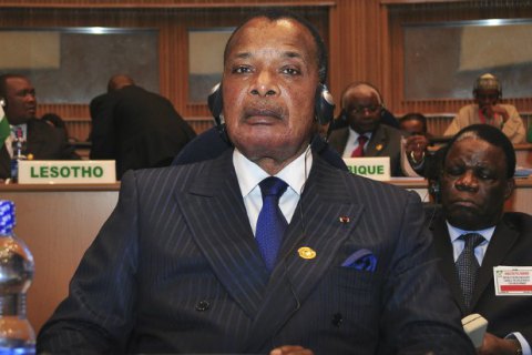 Правящий 32 года президент Республики Конго переизбран на третий срок