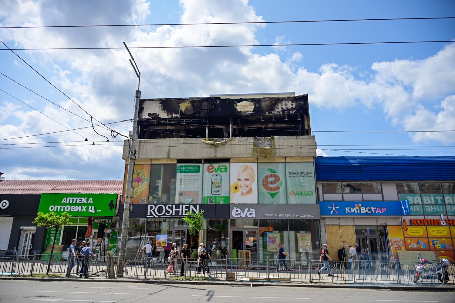 Наслідки обстрілу Києва 10 червня 2025 року