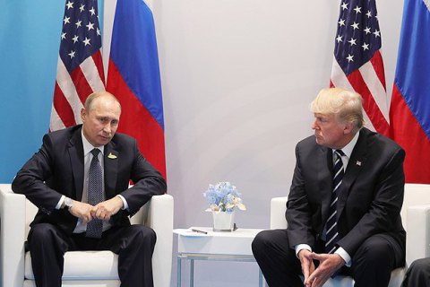 Порошенко побажав Трампу успіхів у переговорах з Путіним