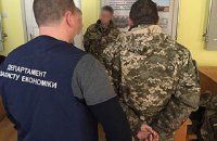 Во Львовской области задержаны комбат и начвзвода, которые занимались поборами с солдат