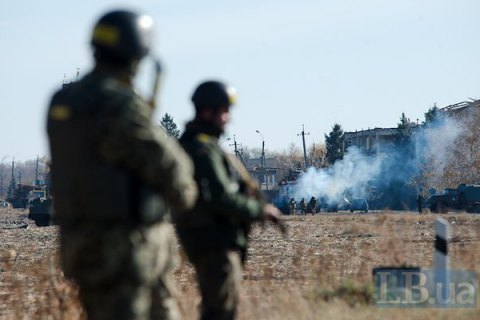 В воскресенье боевики продолжили обстрелы на Донецком направлении