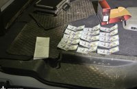 ДБР затримало на Волині правоохоронця, якого підозрює у вимаганні грошей за зняття з розшуку ТЦК