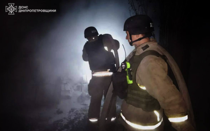 Росія вночі тероризувала Дніпропетровську область: вдарила дроном у п'ятиповерхівку, пошкодила релігійну споруду