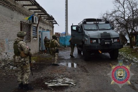 Банда грабителей открыла стрельбу по полиции во время нападения в Киевской области