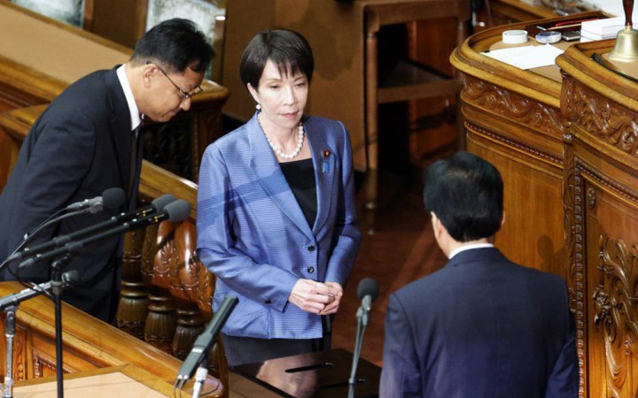 Уряд Японії вперше очолила жінка​. Санае Такаїчі представить уряд сьогодні 