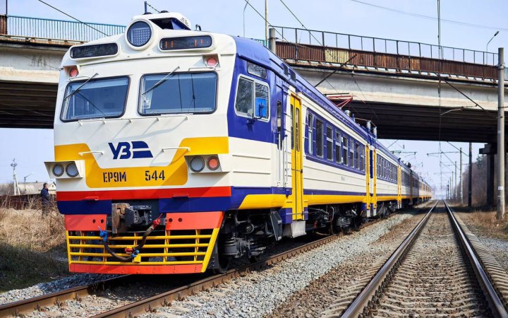 Укрзалізниця відновила пряме залізничне сполучення Славутича з Києвом