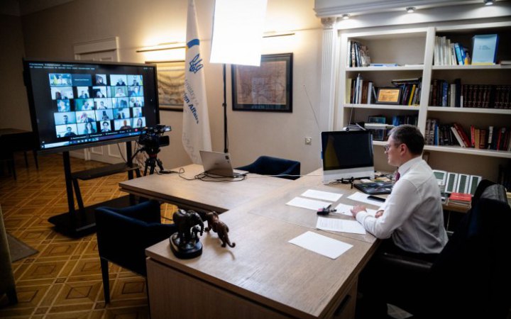Кулеба доручив українським послам активно просувати Формулу миру