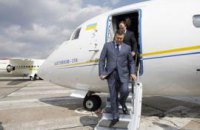 Янукович будет добираться домой на самолете
