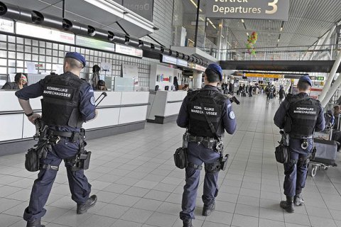 Пятерых человек задержали по подозрению в подготовке теракта в Нидерландах