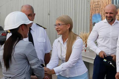 Тимошенко отправилась в регионы для обсуждения "нового курса"