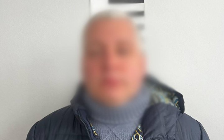 Поліція затримала 41-річного киянина, який "заради розваги" підпалив два автомобілі 