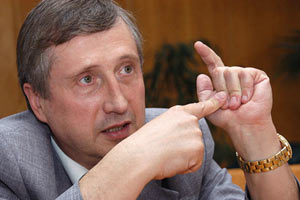 Табачник оставил ректором КПИ Згуровского и поднял ему зарплату
