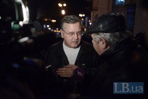 Гриценко: армейских десантников передают в состав Внутренних войск МВД