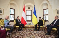 Володимир Зеленський прийняв вірчі грамоти від послів Австрії та Казахстану