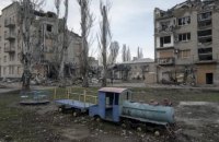 "Білі янголи" евакуювали дитину та літніх людей з-під обстрілів на Донеччині