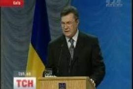 Янукович выступает с обращением к народу 