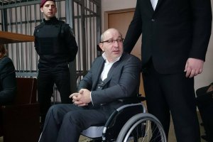 Харківський суд відклав справу Кернеса на тиждень
