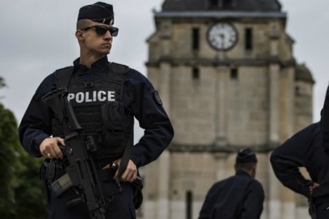 Во Франции вновь открыли церковь, подвергшуюся атаке исламистов