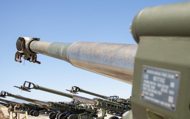 Уряд та військові підприємства ФРН працюють над тим, щоб Україна отримала найсучаснішу зброю, – Бербок