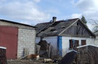 Росіяни скинули авіабомбу на житловий будинок в Донецькій області: є жертви