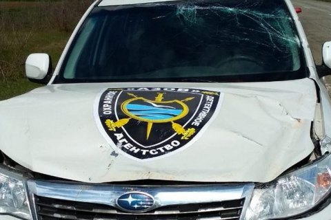 У Херсонській області з автомата розстріляли автомобілі приватної охорони
