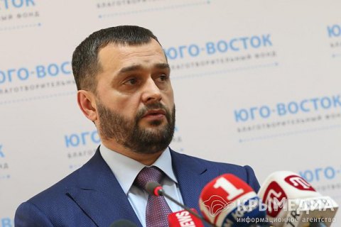 Київський суд допитає екс-міністра Захарченка по відеозв'язку