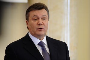 Янукович завтра прилетит в Днепропетровск