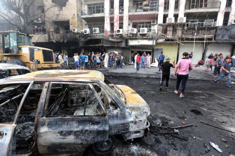 Жертвами взрыва в Багдаде стали десятки человек