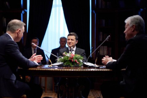 Зеленський зустрівся з президентами Польщі та Литви в держрезиденції "Синьогора"