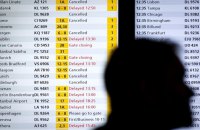 ​У аеропорту Схіпхол у Нідерландах через негоду скасовано понад 100 суботніх рейсів 