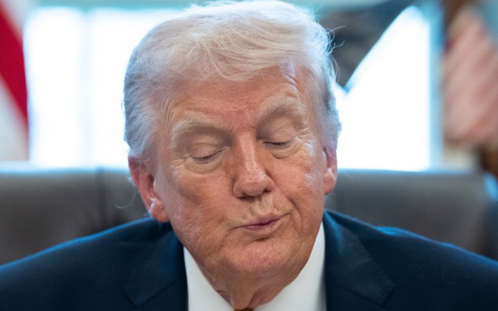 Трамп: США призупинять атаку на Іран, поки іранці не подадуть пропозицію щодо миру