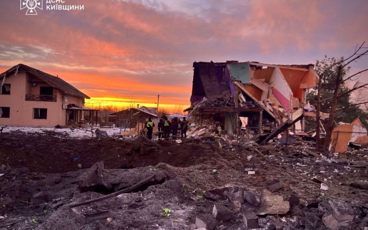 Головне за ніч та ранок неділі, 22 лютого: масована атака на Київ та Київщину, майже 140 боєзіткнень, теракт у Львові