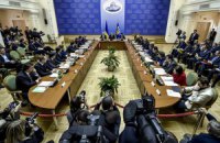 Історія не вчить?