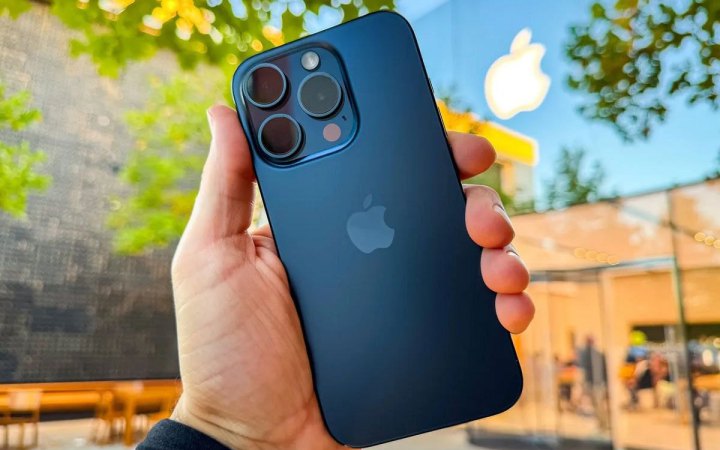 Чи потрібний вам найпотужніший Айфон: 6 переваг iPhone 15 Pro Max