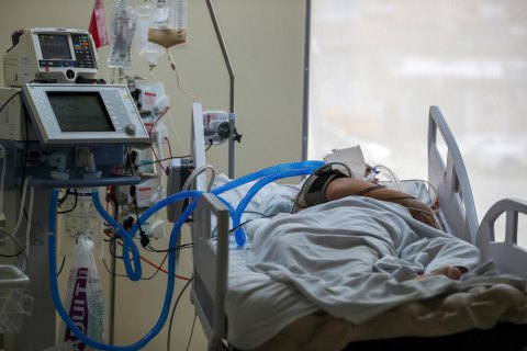 Ковидом в Украине заболели еще 17 479 человек, выздоровели - 12 054