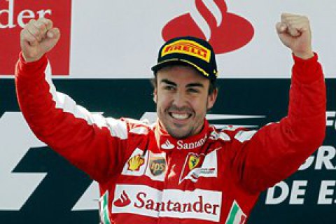 Алонсо повертається у Формулу-1: іспанець підписав попередній контракт
