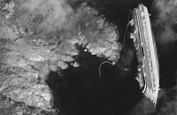 Лайнер "Коста Конкордиа" сфотографировали из космоса