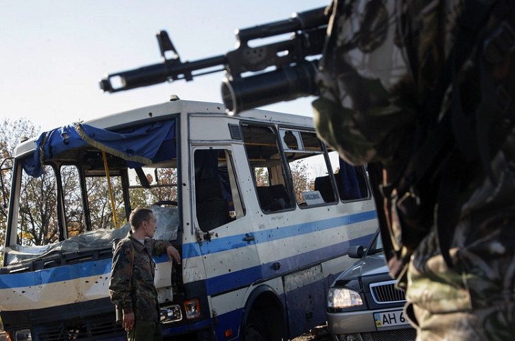 Пророссийские боевики на оккупированной части Донбасса